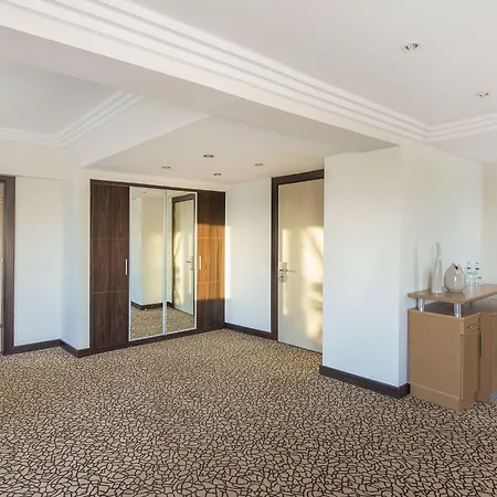 Richmond Thermal מלון 5*